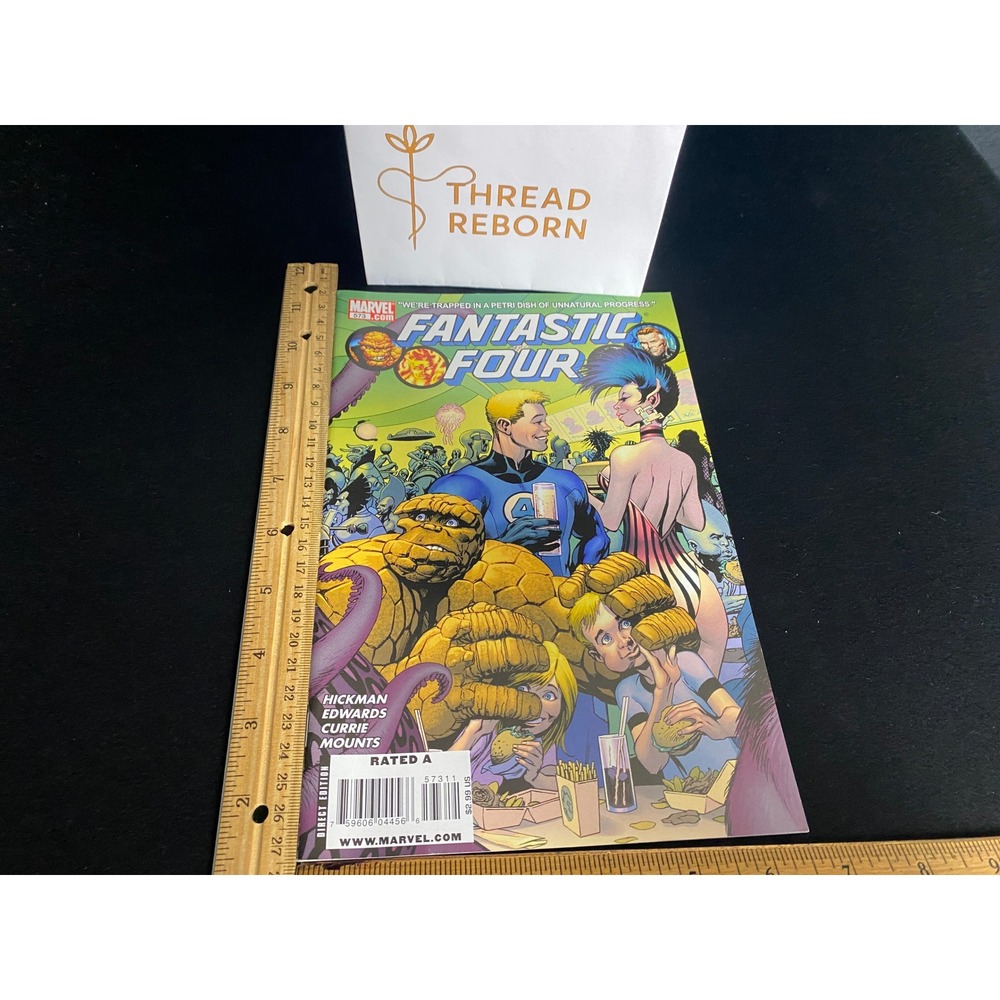 Fantastic Four Comic‎ Book Hickman Edwards Currie Mounts Marvel Comics